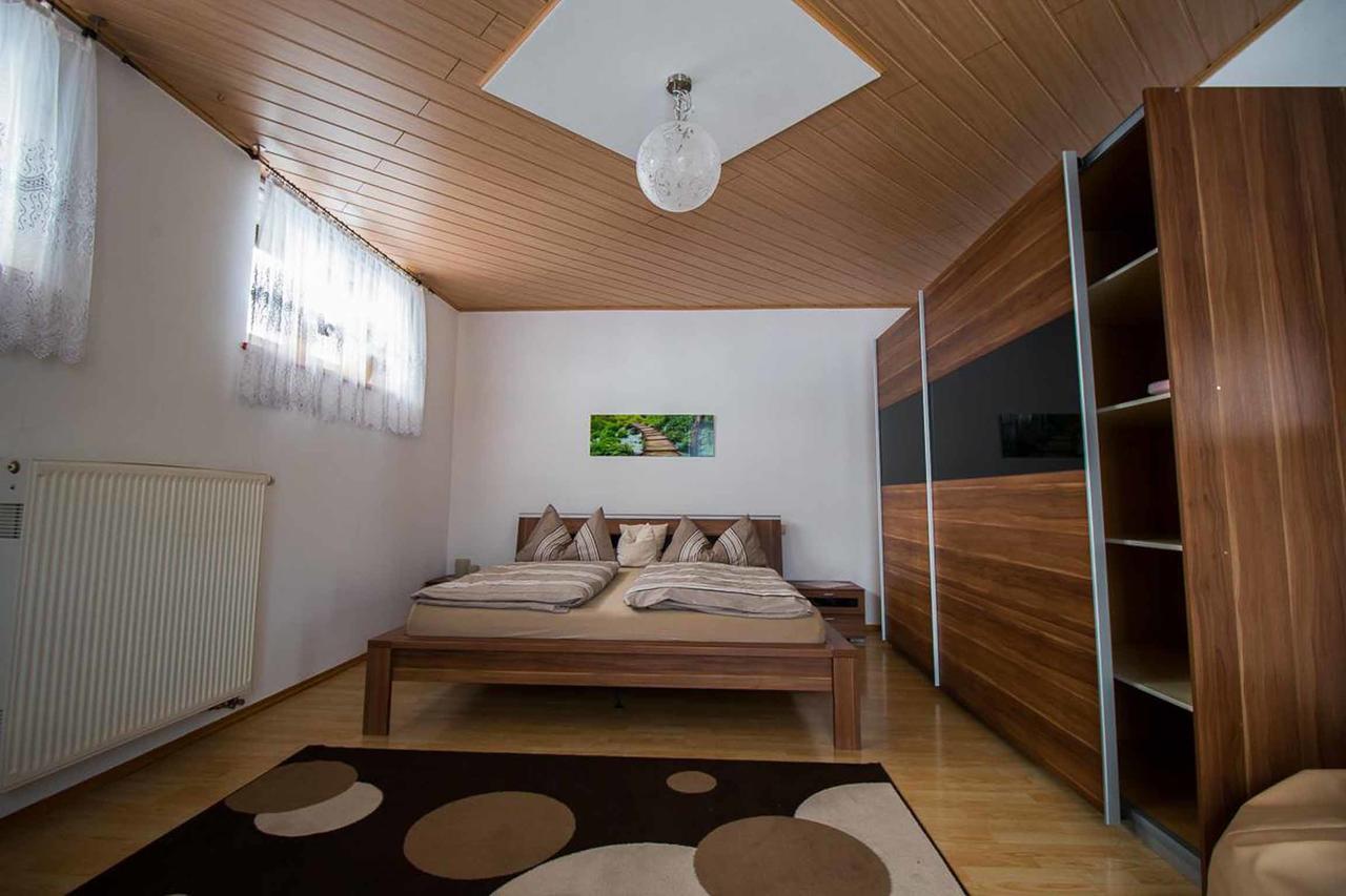 Ferienwohnung Mirtei Hohenau Екстер'єр фото