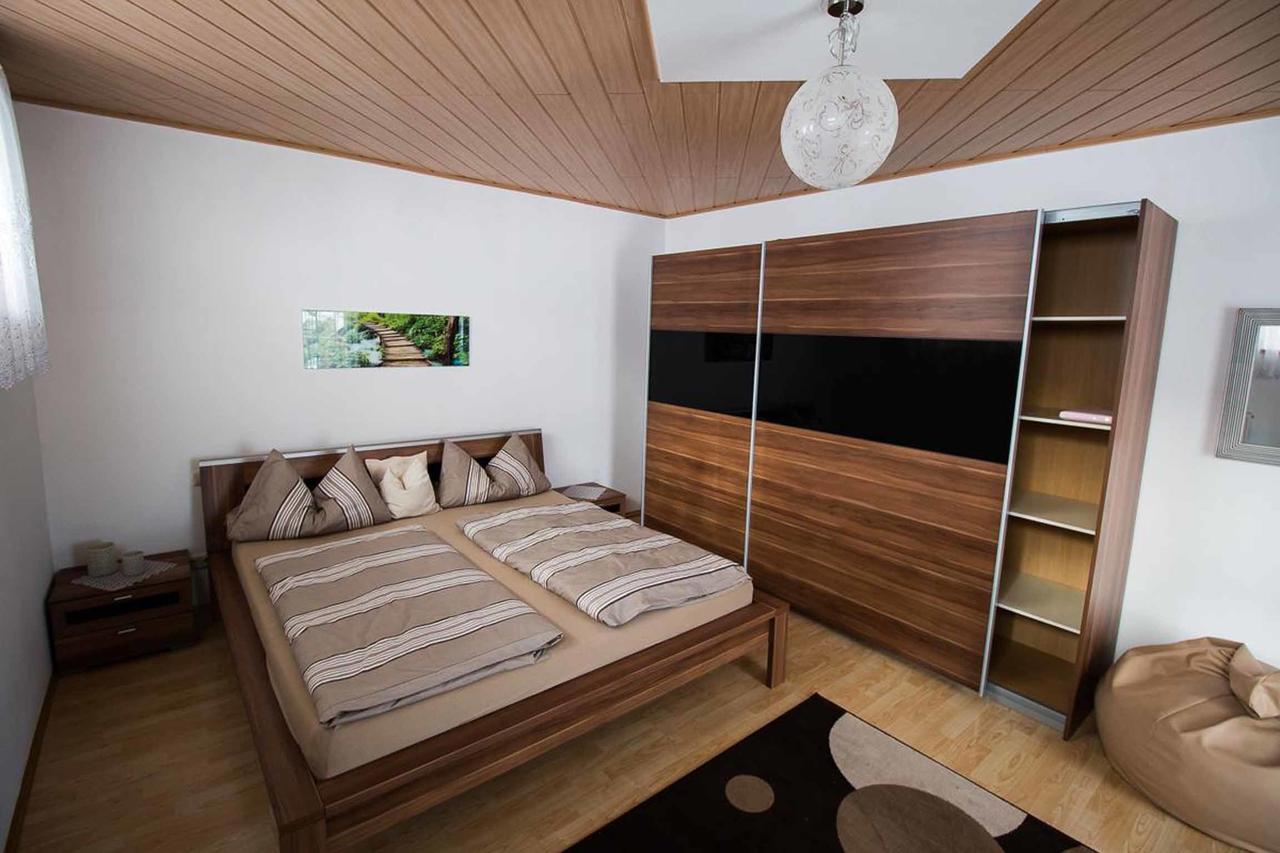 Ferienwohnung Mirtei Hohenau Екстер'єр фото
